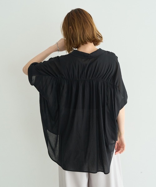 YECCA VECCA（イェッカヴェッカ）の「ドライタッチシアーバックギャザーシャツ（シャツ/ブラウス・レディース・ブラック/ライトベージュ/ブラウン/グリーン系その他3・FREE）」の19枚目の写真