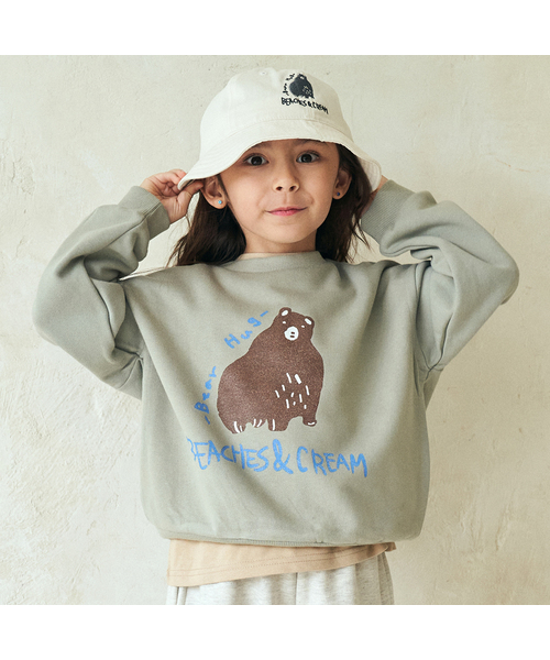 BEACHESAND CREAM KIDS(ビーチスアンドクリームキッズ)の「ベアハググラフィックスウェット - グレイッシュカーキ (wild bear MTM グレイッシュカーキ)(スウェット・レディース・カーキ・MEDIUM/SMALL)」の1枚目の写真