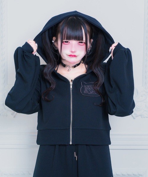 nyanMe(ニャンミー)の「うちらのしょーとぱーかー(パーカー・レディース・ブラック/グレー・FREE)」の1枚目の写真