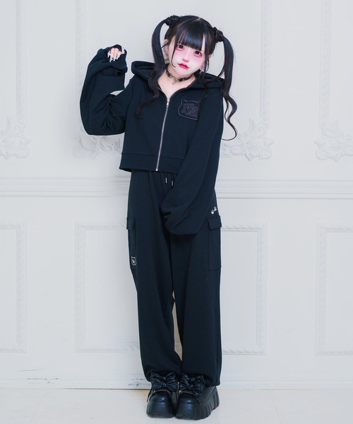 nyanMe(ニャンミー)の「うちらのしょーとぱーかー(パーカー・レディース・ブラック/グレー・FREE)」の4枚目の写真