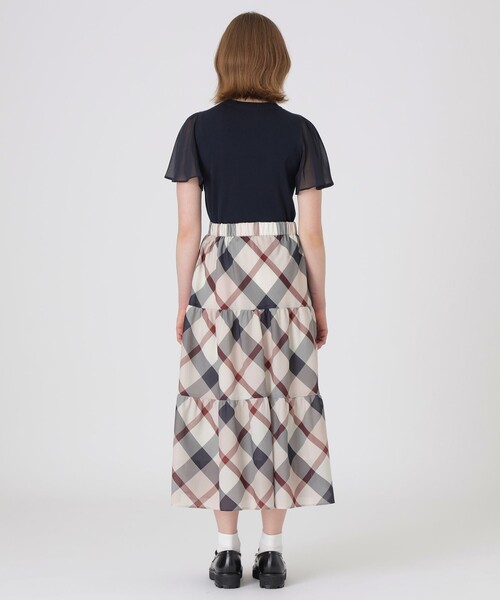 BLUE LABEL CRESTBRIDGE(ブルーレーベルクレストブリッジ)の「クレストブリッジチェックカラミクロスティアードスカート(スカート・レディース・パープル系その他4/レッド・38/36)」の11枚目の写真