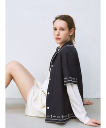 embroidered open-collar shirt (navy)