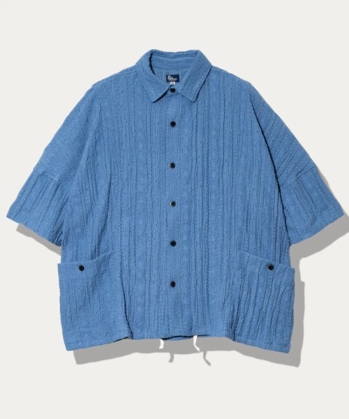 go slow caravan(ゴースローキャラバン)の「シャーリングレース BIG S/Sシャツ(シャツ/ブラウス・メンズ・ブラック/ブルー/セージグリーン・LARGE/MEDIUM/SMALL)」の1枚目の写真