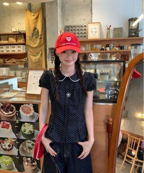 GEMEDA(ジェメダ)の「パール配色丸襟ドットブラウス(シャツ/ブラウス・レディース・ブラック・M)」の11枚目の写真