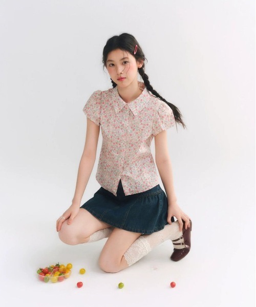 GEMEDA(ジェメダ)の「パール配色丸襟ドットブラウス(シャツ/ブラウス・レディース・ブラック・M)」の16枚目の写真