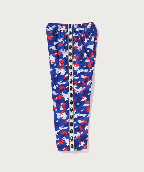 A BATHING APE(アベイシングエイプ)の「STA STRIKE CAMO LOOSE FIT TRACK PANTS(その他パンツ・メンズ・ホワイト/ブルー・X-LARGE/MEDIUM/SMALL)」の6枚目の写真
