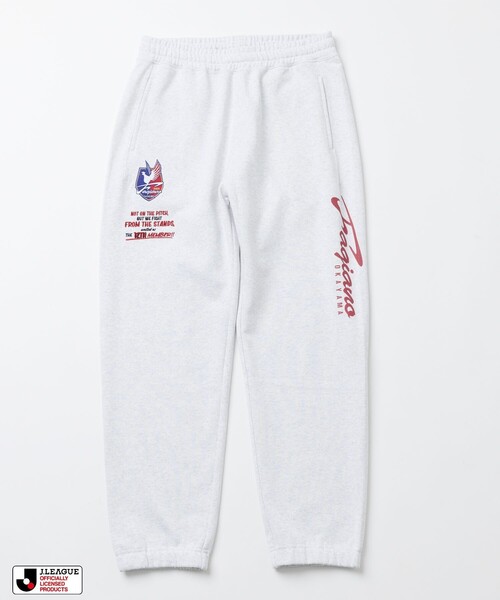 FREAK'S STORE(フリークスストア)の「FREAK’S STORE/フリークスストア J.LEAGUE × FREAK’S STORE 別注SUPPORTERS SWEAT PANTS【ファジアーノ岡山】(その他パンツ・メンズ・チャコールグレー/ライトグレー・MEDIUM/LARGE)」の1枚目の写真