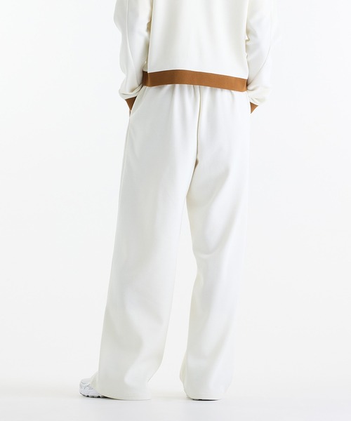 NEW BALANCE(ニューバランス)の「スポーツレガシーピケパンツ(スラックス・レディース・スミクロ/アイボリー・SMALL/MEDIUM/LARGE/X-LARGE)」の3枚目の写真