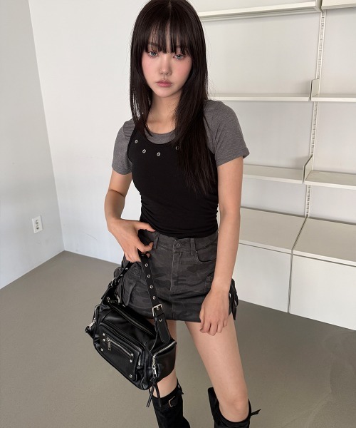 4INT.(フォイント)の「アイレット スクエア ミニ ショルダー / クロスバッグ(ショルダーバッグ・レディース・ベージュ/ブラウン/ブラック・FREE)」の7枚目の写真