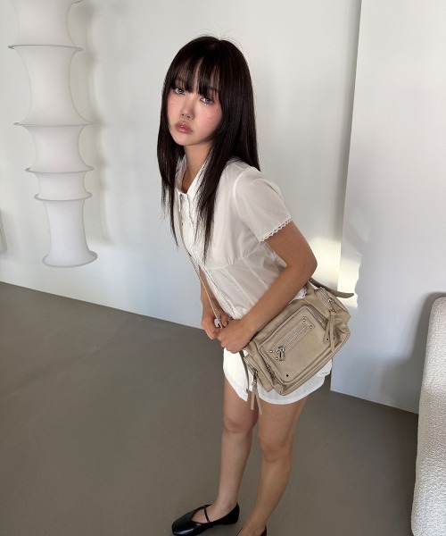 4INT.(フォイント)の「アイレット スクエア ミニ ショルダー / クロスバッグ(ショルダーバッグ・レディース・ベージュ/ブラウン/ブラック・FREE)」の16枚目の写真