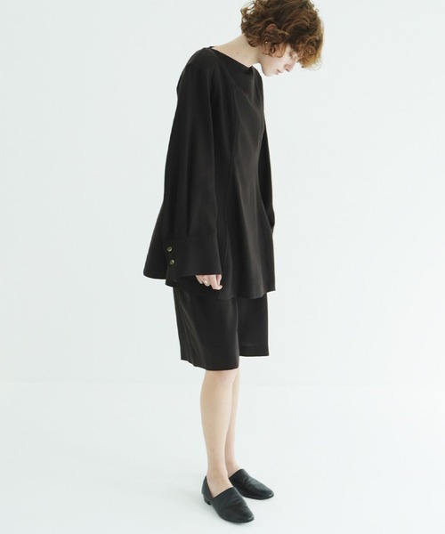 CLANE(クラネ)の「TENCEL MINI FLARE ONEPIECE(ワンピース・レディース・ブラウン/アイボリー・1/2)」の8枚目の写真