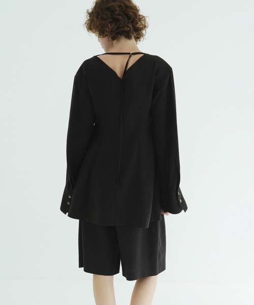 CLANE(クラネ)の「TENCEL MINI FLARE ONEPIECE(ワンピース・レディース・ブラウン/アイボリー・1/2)」の5枚目の写真