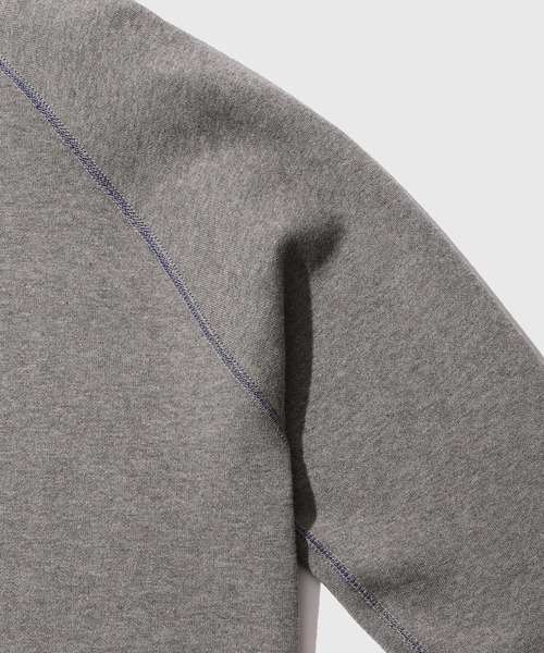 ADAM ET ROPE'（アダムエロペ）の「カシミヤブレンドリバーシブルCNニット（ニット/セーター・メンズ・ダークブラウン/ブラック系その他/ブルー系その他5/チャコールグレー・M/L）」の21枚目の写真