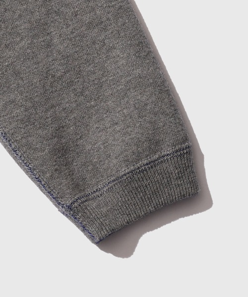 ADAM ET ROPE'（アダムエロペ）の「カシミヤブレンドリバーシブルCNニット（ニット/セーター・メンズ・ダークブラウン/ブラック系その他/ブルー系その他5/チャコールグレー・M/L）」の22枚目の写真