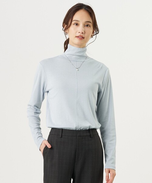J.PRESS Ladies(J.プレス レディス)の「【レイヤードスタイルに】シアータートル カットソー(Tシャツ/カットソー・レディース・ブラック系/サックスブルー系/アイボリー系/ライトグレー系・SMALL)」の4枚目の写真
