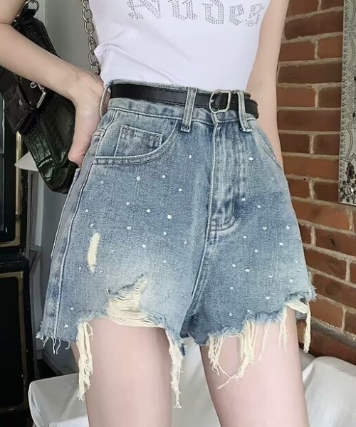 NoBelle（ノベル）の「ラインストーンショート丈ジーンズ　ダメージビジューデニムパンツ（デニムパンツ・レディース・ブルー・L/M）」の11枚目の写真