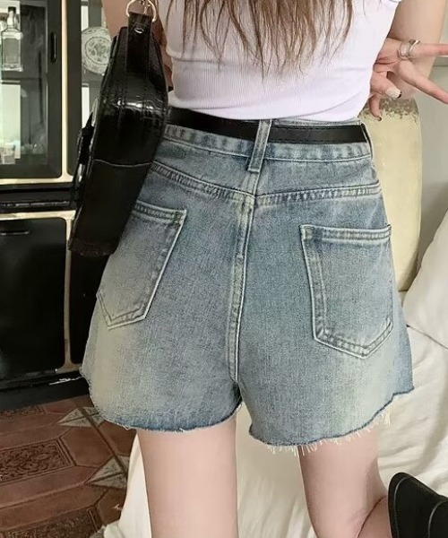 NoBelle（ノベル）の「ラインストーンショート丈ジーンズ　ダメージビジューデニムパンツ（デニムパンツ・レディース・ブルー・L/M）」の13枚目の写真