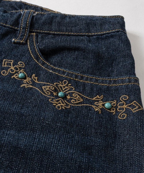 JOHN'S CLOSET(ジョンズクローゼット)の「【31】ターコイズスタッズ&刺繍 カーブパンツ(デニムパンツ・メンズ・インディゴブルー/ブラック・LARGE/MEDIUM)」の6枚目の写真