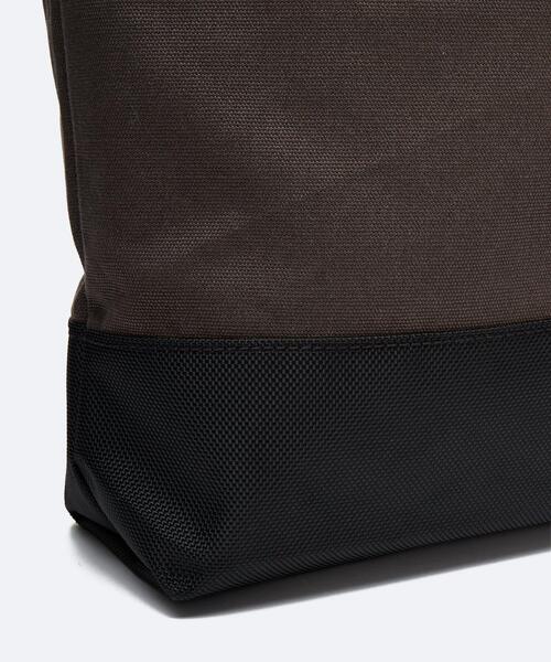 UNDER ARMOUR（アンダーアーマー）の「UAキャンバス トートバッグ3.0（トレーニング/メンズ/レディース）（トートバッグ・レディース・ベージュ・ONESIZE）」の5枚目の写真