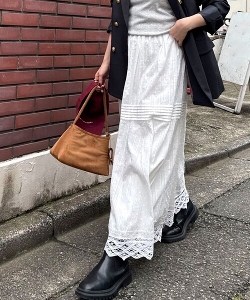 fredy emue(フレディエミュ)の「バテンレースドビーギャザースカート(スカート・レディース・オフホワイト・38)」の15枚目の写真