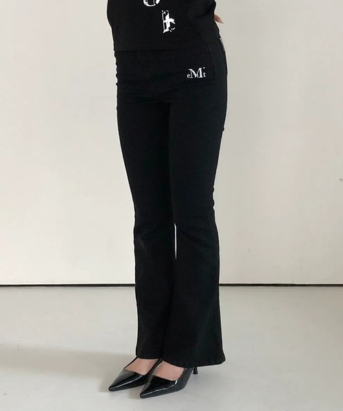 MUCENT(ムセント)の「MUCENT/RAXENブーツカットデニムパンツ(その他パンツ・レディース・ブラック・SMALL)」の7枚目の写真