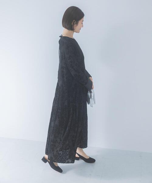 URBAN RESEARCH ROSSO WOMEN(アーバンリサーチ ロッソ)の「『WEB/一部店舗限定』フロッキープリントティアードワンピース(ワンピース・レディース・ブラウン/ブラック・FREE)」の8枚目の写真