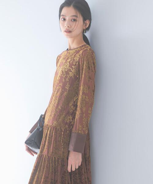 URBAN RESEARCH ROSSO WOMEN(アーバンリサーチ ロッソ)の「『WEB/一部店舗限定』フロッキープリントティアードワンピース(ワンピース・レディース・ブラウン/ブラック・FREE)」の21枚目の写真
