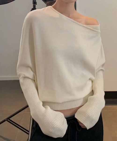 NANEA(ナネア)の「ワイドネックニットプルオーバー(ニット/セーター・レディース・グレー/アイボリー/ブラック・フリー)」の8枚目の写真