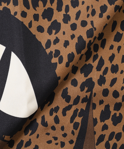 journal standard L'essage（ジャーナルスタンダードレサージュ）の「《追加》AENEIS/エネス ECLIPSE ANIMAL Silk Scarf 68-EBANO スカーフ（バンダナ/スカーフ・レディース・ブラウン・FREE）」の6枚目の写真