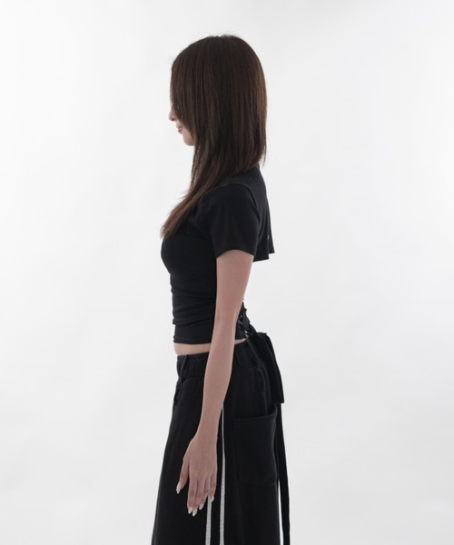 Melviianne（メルヴィアンヌ）の「Open back lace-up tops（Tシャツ/カットソー・レディース・Black/White・SMALL/MEDIUM）」の7枚目の写真