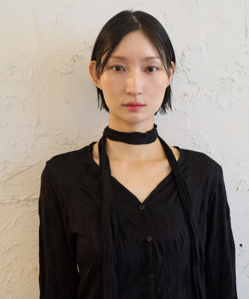 JULIAPEPE(ジュリアペペ)の「ツイストカーディガンマフラーセット(ブラック)(カーディガン/ボレロ・レディース・その他・FREE)」の4枚目の写真
