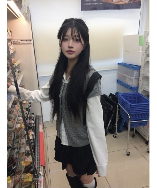 anyonemore(エニワンモア)の「くびれシルエットサイドボタン2WAY長袖シャツ(シャツ/ブラウス・レディース・ホワイト・FREE)」の15枚目の写真