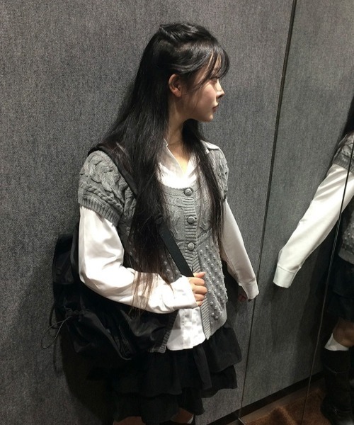 anyonemore(エニワンモア)の「くびれシルエットサイドボタン2WAY長袖シャツ(シャツ/ブラウス・レディース・ホワイト・FREE)」の14枚目の写真
