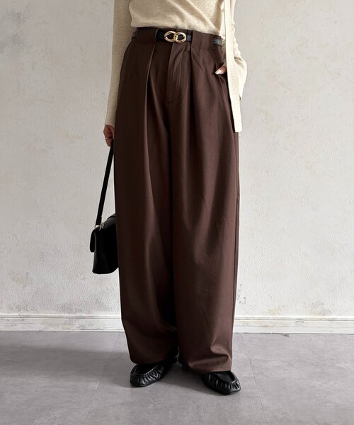 Thevon(ゼボン)の「コクーンタックパンツ(その他パンツ・レディース・ブラウン/ブラック・S/M)」の2枚目の写真