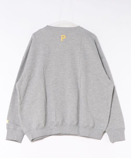 PEANUTS（ピーナッツ）の「【PEANUTS/ピーナッツ】【ユニセックスデザインでリンクコーデにも◎】MLB×PEANUTS 裏起毛トレーナー 保温 キャラクター ドジャース ヤンキース パイレーツ（スウェット・メンズ・グレー系その他/グレー系その他3/ブラック系その他2/ブルー系その他/ベージュ系その他2/ブラック系その他3・LARGE/MEDIUM/X-LARGE）」の9枚目の写真
