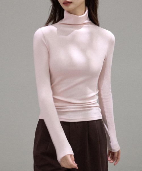 Bifrost(ビフレスト)の「ふんわり肌触り起毛ハイネック長袖トップス(Tシャツ/カットソー・レディース・ブラック/グレー/マスタード/ピンク/ホワイト/ブルー/パープル・FREE)」の12枚目の写真