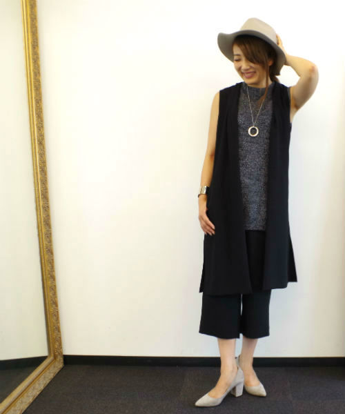 22 OCTOBRE（ヴァンドゥ－オクトーブル）の「バルキーロングベスト（ニット/セーター・レディース・ブラック/ベージュ/ネイビー・2）」の13枚目の写真