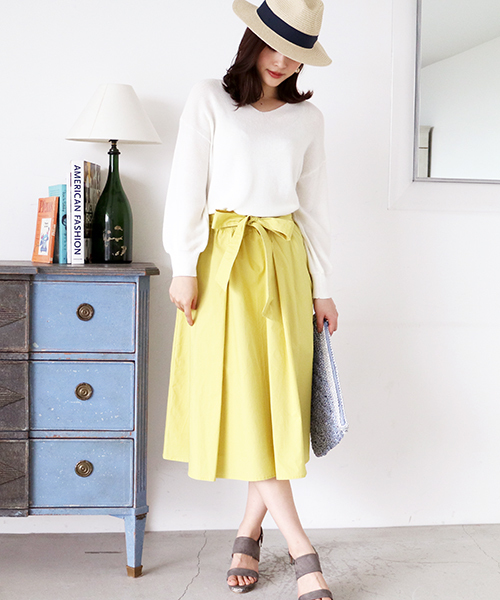 N.（N. Natural Beauty Basic）（エヌエヌナチュラルビューティーベーシック）の「ウエストシャーリングリボンベルトスカート（スカート・レディース・ベージュ/イエロー/ネイビー/レッド・MEDIUM）」の22枚目の写真