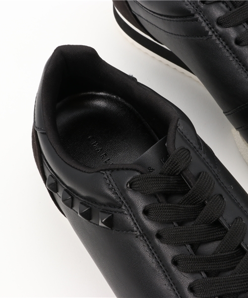 CHARLES & KEITH（チャールズ & キース）の「レースアップスニーカー / LACE-UP SNEAKERS（スニーカー・レディース・ホワイト/ブラック・23cm/24cm/22.5cm/23.5cm/24.5cm）」の3枚目の写真