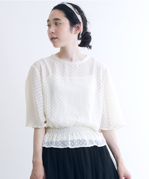 merlot plus（メルロープリュス）の「ドット柄シアーウエストギャザードルマンブラウス7026（シャツ/ブラウス・レディース・レッド/ブラウン/アイボリー/ブラック・FREE）」の2枚目の写真