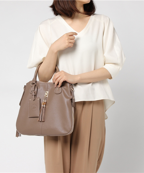 un dix cors（アンディコール）の「バンブータッセルバッグ（トートバッグ・レディース・その他23/ベージュ/モカ・ﾌﾘ-）」の11枚目の写真