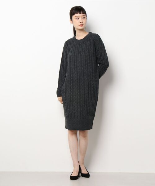 KOBE LETTUCE（コウベレタス）の「[タートルネックorクルーネック]選べる2丈総ケーブル編み×裾リブニットワンピース（ワンピース・レディース・ホワイト系その他/ブラック系その他/グレー系その他/グレー系その他2/ベージュ系その他/グリーン系その他/ブルー系その他/イエロー系その他/レッド系その他/チャコールグレー/アイボリー/ブラック/グレー/ネイビー/ボルドー/ベージュ/モスグリーン/キャメル/グレー系その他5/イエロー系その他3/グレー系その他3/ベージュ系その他2/グリーン系その他2/ホワイト系その他3/イエロー系その他2/ホワイト系その他2/レッド系その他2/ブラック系その他2/グレー系その他4/グリーン系その他3/グレー系その他6/ベージュ系その他3/ブルー系その他3/ブラック系その他3/レッド系その他3/ブルー系その他2/パープル系その他/パープル/パープル系その他2/パープル系その他3/ピンク/ブルー/モカ/ブラウン系その他/ピンク系その他/ワイン/グレイッシュベージュ/ホワイト系その他4/ホワイト系その他5/ホワイト系その他6/ホワイト系その他7/ブラウン系その他2/ブラウン系その他3/ベージュ系その他4/ベージュ系その他5/ベージュ系その他6/ブルー系その他4/ブルー系その他5/ブルー系その他6/ピンク系その他2/ピンク系その他3/レッド系その他4/レッド系その他5/レッド系その他6/ブラウン系その他7/ブラウン系その他6/ベージュ系その他7/ブラウン系その他4/その他1/その他2/その他/ブラウン系その他5/カーキ系1/ブラック系その他5/ブラック系その他6/ホワイト系/ブルー系/ブラック系その他7/ブラウン系1/ブラウン系2/ブラウン系3/ホワイト系2/カーキ系/ホワイト系3/ブルー系3/ホワイト系1/ブラウン系/カーキ系3/ブルー系2/ブルー系1/カーキ系2/ブラック系その他4/ブラック系/グレー系1/ブラック系1/グレー系2/グレー系3/ブラック系2/グレー系/ブラック系3/グレー系6/グレー系5/グレー系4/グレー系7・2/1/4/3/L4/L2/L1/L3）」の19枚目の写真