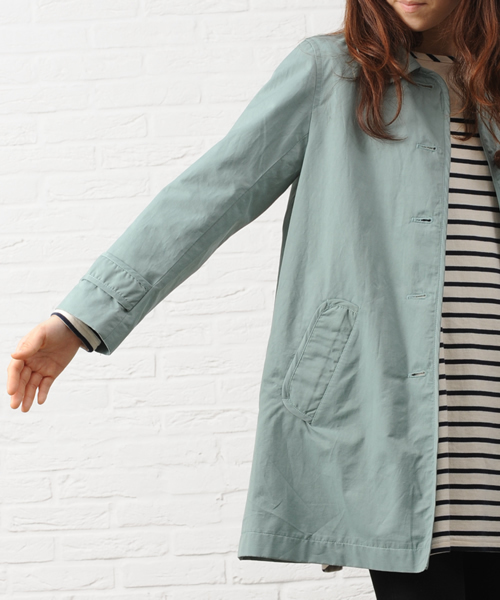 POU DOU DOU（プードゥドゥ）の「コットンナイロンサテン丸衿コート（ステンカラーコート・レディース・ベージュ/ミント/ピンク・03）」の5枚目の写真