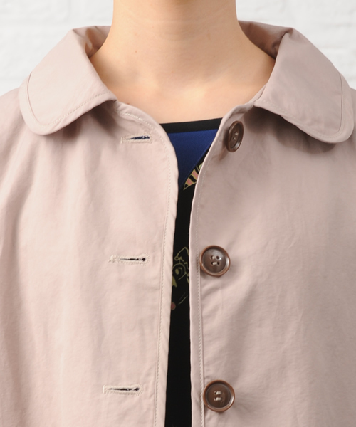 POU DOU DOU（プードゥドゥ）の「コットンナイロンサテン丸衿コート（ステンカラーコート・レディース・ベージュ/ミント/ピンク・03）」の9枚目の写真