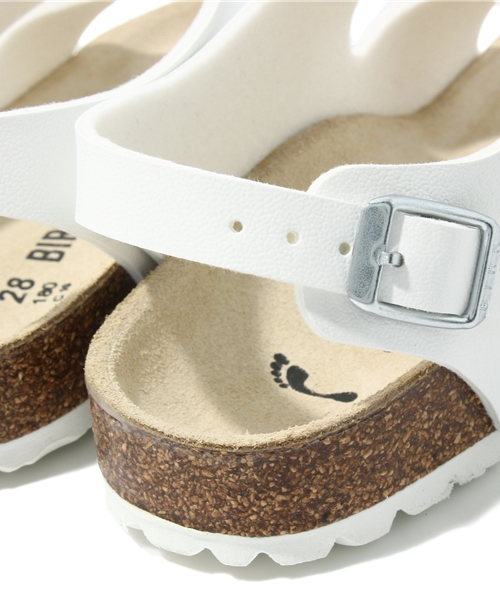 BIRKENSTOCK（ビルケンシュトック）の「【15cm～22cmまで対応】【キッズ】ROMA BFN White(KIDS)（サンダル・キッズ・ホワイト・25/26/27/28/29/30/31/32/33/34/24）」の7枚目の写真