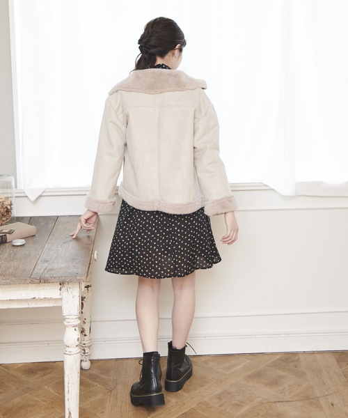 OLIVE des OLIVE（オリーブデオリーブ）の「フェイクムートン ライダースジャケット（ライダースジャケット・レディース・ピンク/キャメル/ライトベージュ・FREE）」の9枚目の写真