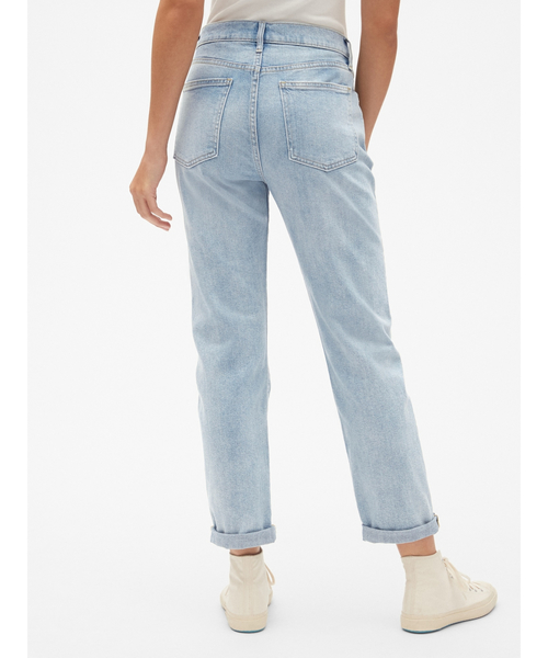 GAP(ギャップ)の「ハイライズ ベストガールフレンドジーンズ(デニムパンツ・レディース・ライトインディゴブルー・23/24/25/26/27/28/29)」の2枚目の写真