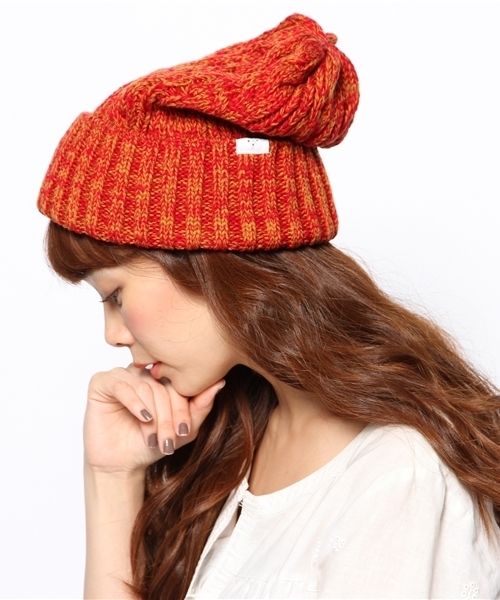ficouture（フィクチュール）の「Cable knit cap（ニットキャップ/ビーニー・レディース・レッド/カーキ/ブルー・FREE）」の3枚目の写真