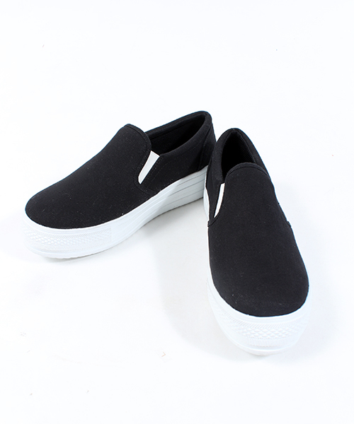 WEGO（ウィゴー）の「WEGO/厚底スリッポンスニーカー（スニーカー・レディース・ネイビー/ホワイト/ブラック/ブラック系その他/グレー・24.5/23.5）」の10枚目の写真