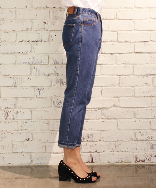 mystic（ミスティック）の「テーパードデニムパンツ（デニムパンツ・レディース・ブルー/ネイビー・2/1）」の6枚目の写真